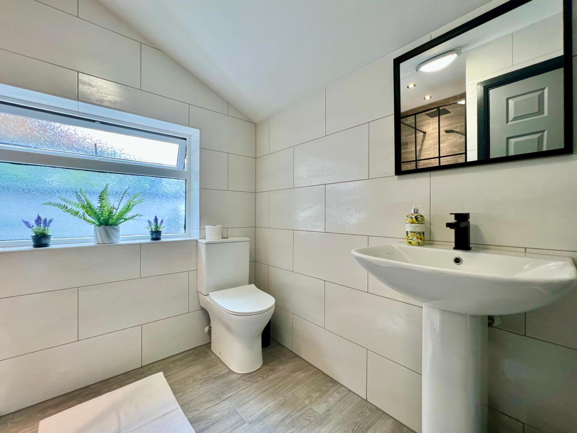Oxford House - Great For Contractors Or Family Holidays 클리소프스 외부 사진
