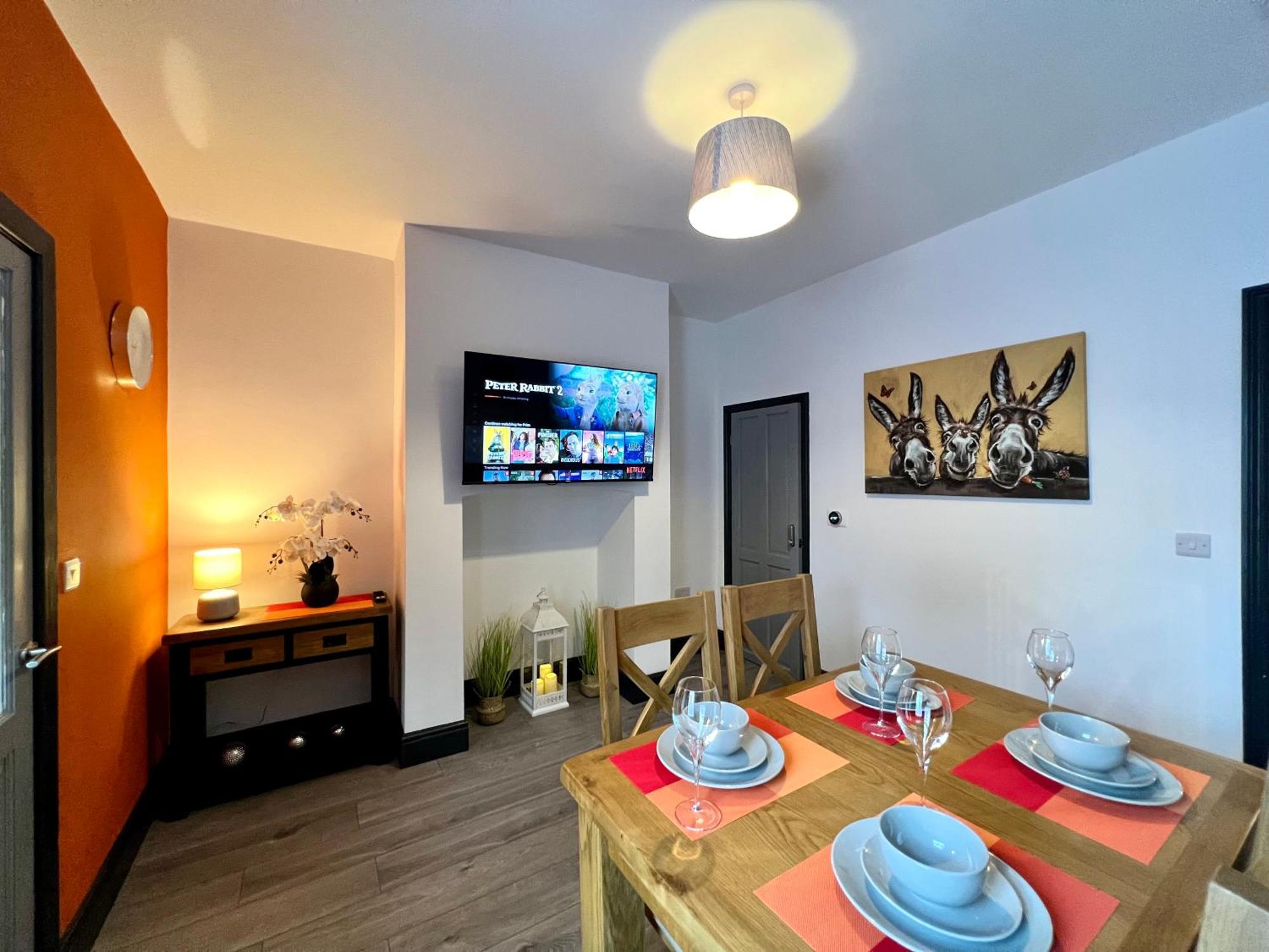 Oxford House - Great For Contractors Or Family Holidays 클리소프스 외부 사진